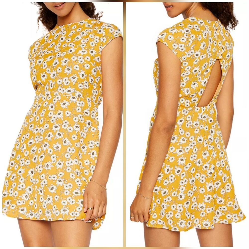 New Sadie & Sage Maria Floral Mini Dress